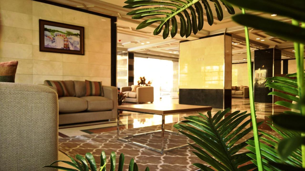Gold Palace Serviced Apartments Jeddah Bagian luar foto