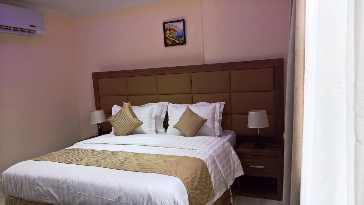 Gold Palace Serviced Apartments Jeddah Bagian luar foto