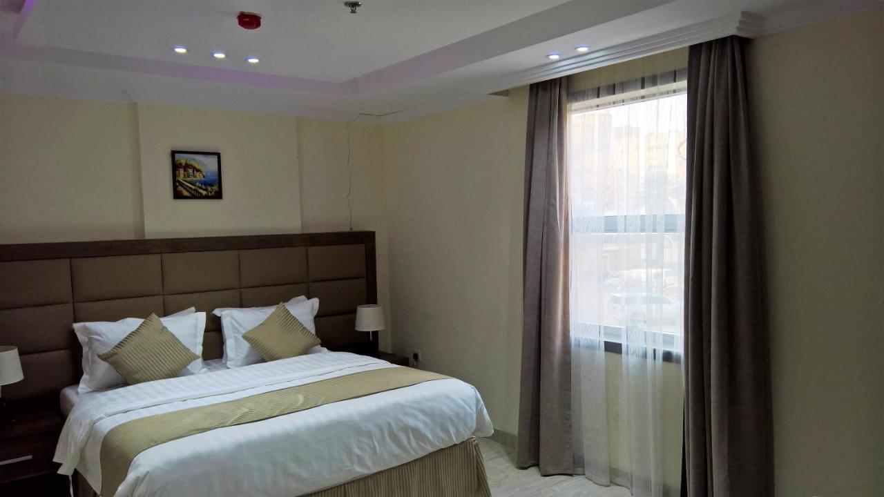 Gold Palace Serviced Apartments Jeddah Bagian luar foto